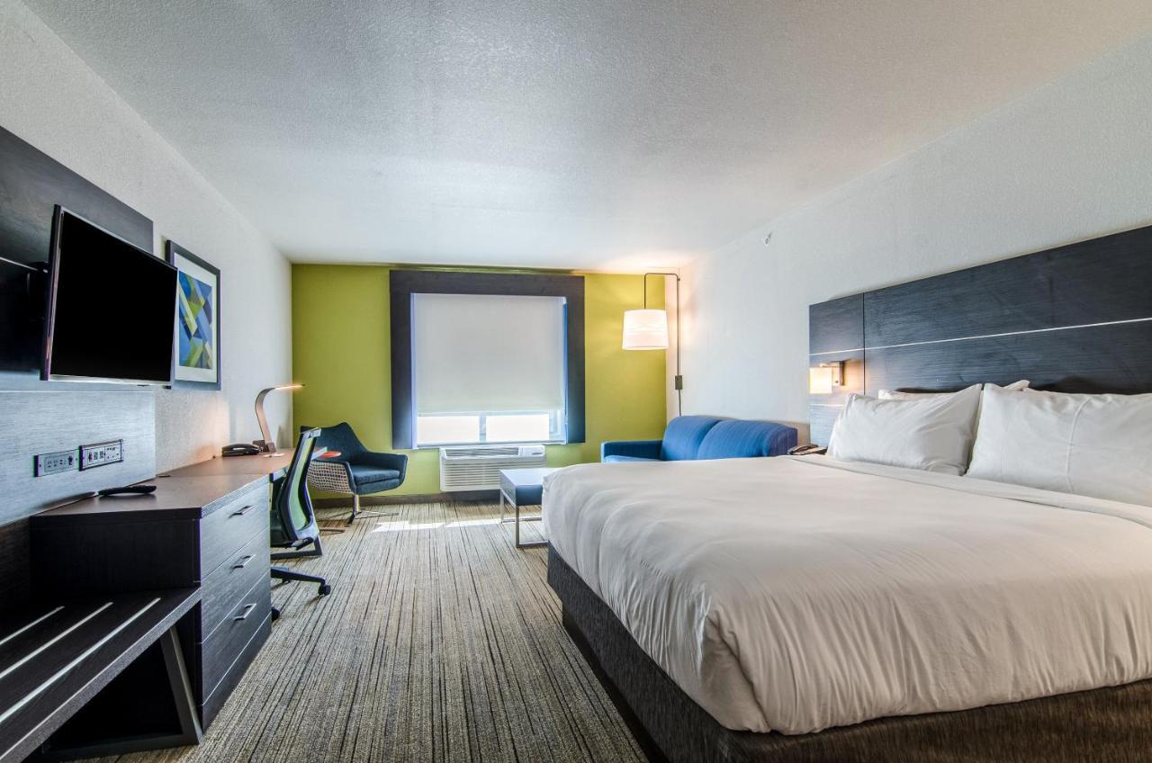 Holiday Inn Express & Suites - Atchison By Ihg Exterior foto